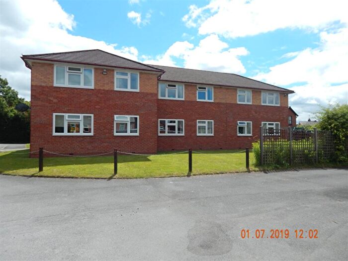 1 Bedroom Flat To Rent In Headley Court, The Rough, Headless Cross, Redditch, B97