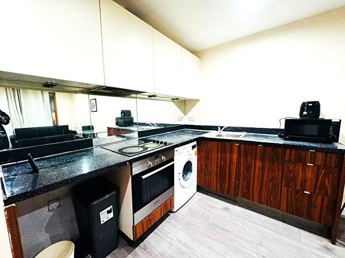 1 Bedroom Flat To Rent In Arboretum Place, Ropeworks, IG11