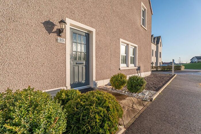 2 Bedroom Maisonette For Sale In Perwinnes Crescent, Aberdeen, AB23