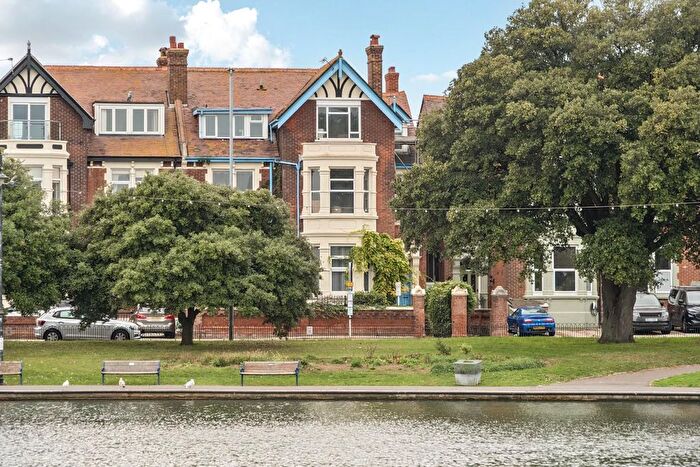7 Bedroom Semi-Detached House For Sale In St. Helens Parade, Southsea, PO4