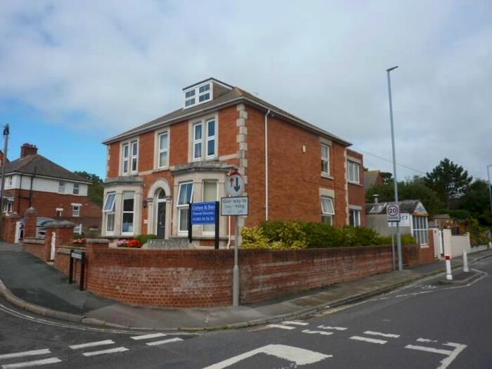 2 Bedroom Flat To Rent In Milton Road, Weymouth, DT4