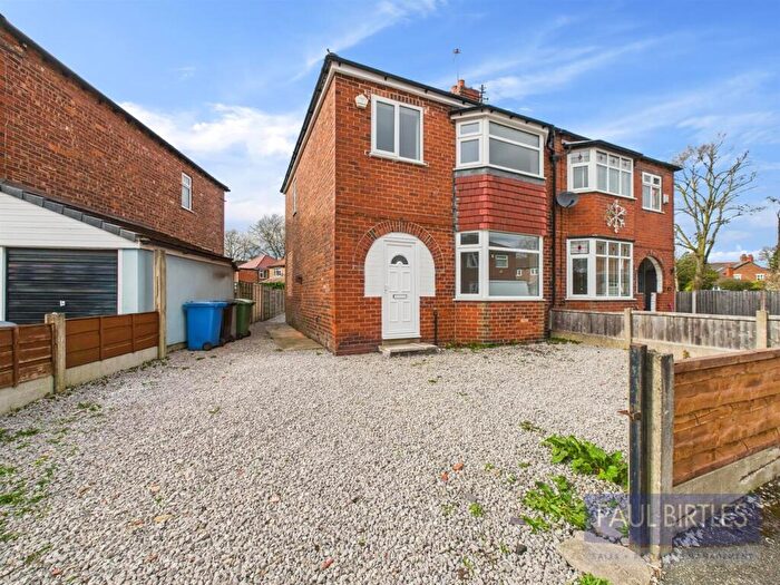 3 Bedroom Semi-Detached House For Sale In Devon Road, Flixton, Trafford, M41