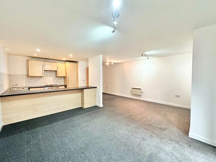 2 Bedroom Apartment To Rent In Stretford Road, Hulme, Manchester, M15