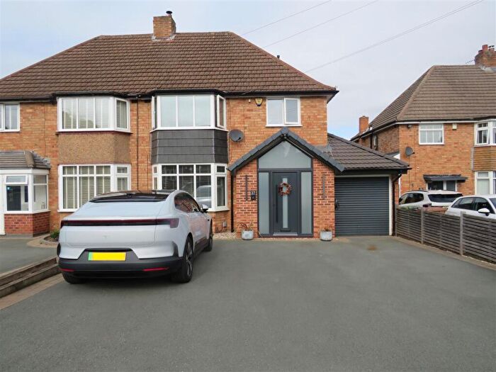 3 Bedroom Semi-Detached House For Sale In Clayton Drive, Castle Bromwich Village, Birmingham, B36