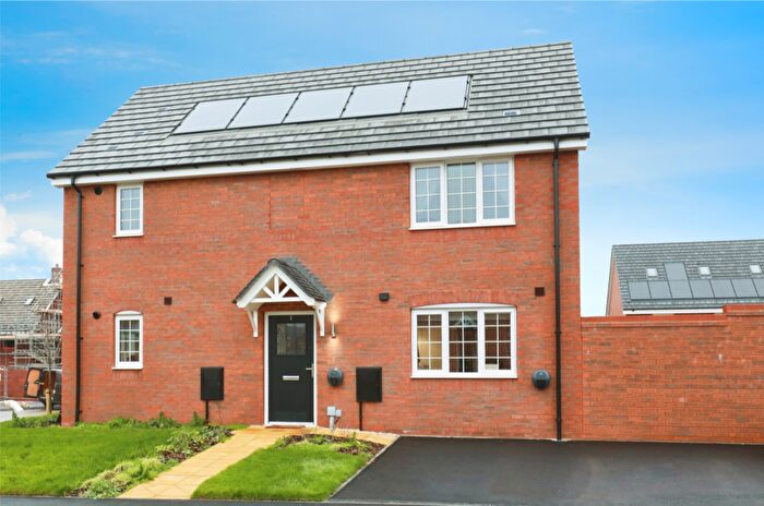 1 Bedroom Flat To Rent In Yarrow Road, Warwick, CV34