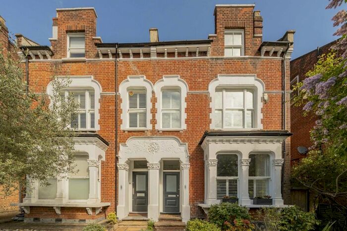 5 Bedroom Semi-Detached House To Rent In Winchester Place, London, N6