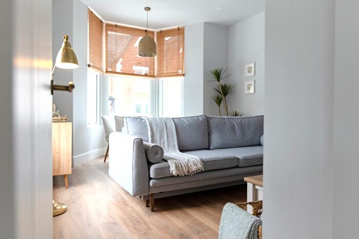 1 Bedroom Flat To Rent In Carlton Avenue, Ramsgate, CT11