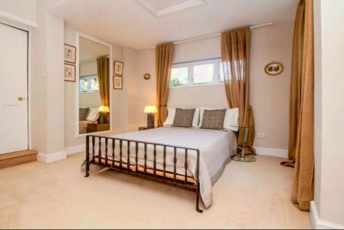 1 Bedroom Flat To Rent In Polstead Road, Central North Oxford, OX2