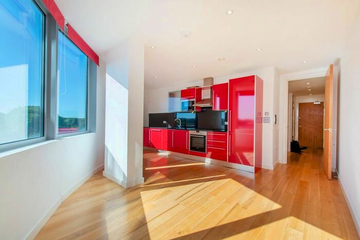 1 Bedroom Flat To Rent In Altyre Road, East Croydon, Croydon, CR0