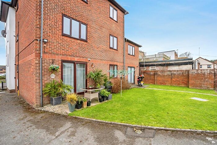 1 Bedroom Flat For Sale In Elmer Road, Bognor Regis, PO22