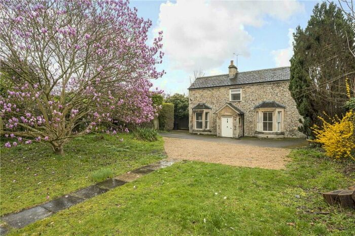 3 Bedroom Detached House To Rent In Park Lane, Bath, Somerset, BA1
