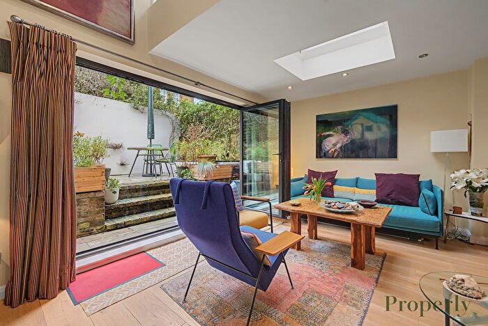 3 Bedroom Terraced House For Sale In Queen's Head Street, Angel, Islington, London, N1