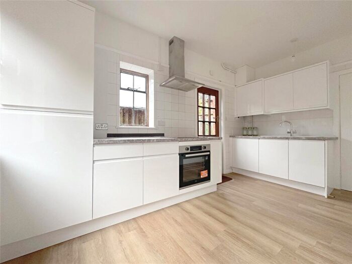 1 Bedroom Apartment To Rent In Pennsylvania, Exeter, EX4