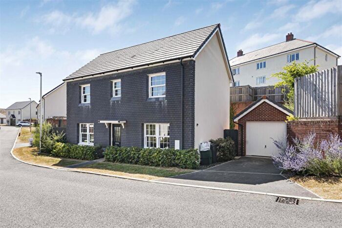 3 Bedroom Detached House For Sale In Kings Tor Drive, Tavistock, PL19