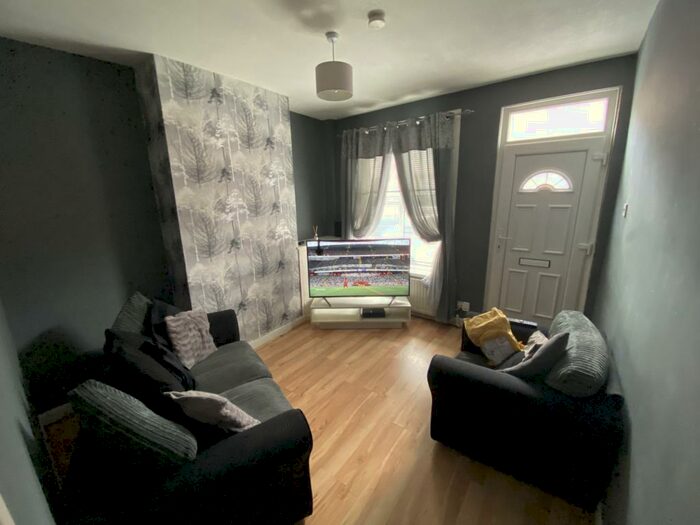 2 Bedroom Terraced House To Rent In Lansdowne Road, Leicester, LE2