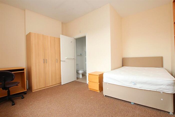 7 Bedroom House To Rent In Seven Stars, Lower Bristol Road, Bath, BA2