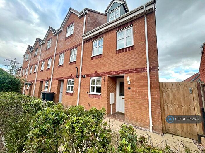3 Bedroom Semi-Detached House To Rent In Aster Walk, Nuneaton, CV10