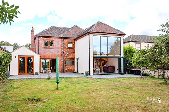 4 Bedroom Detached House For Sale In Coleshill Road, Fazeley, Tamworth, B78