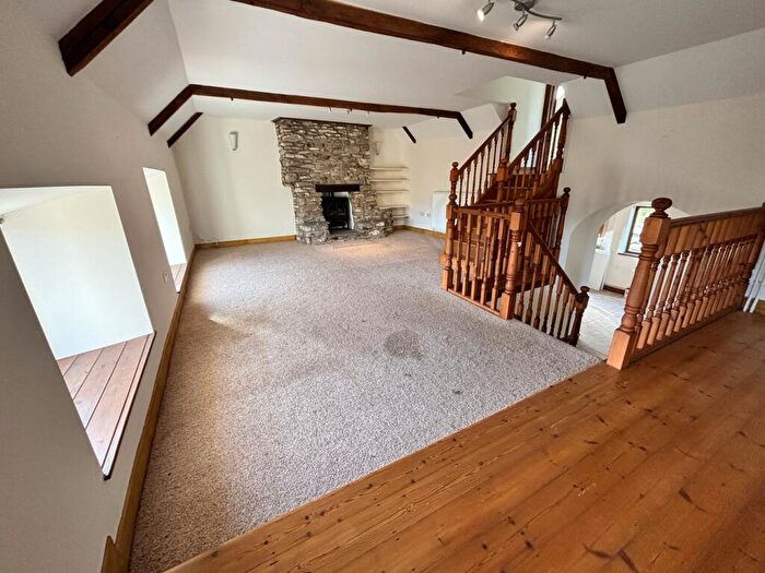 3 Bedroom Smallholding For Sale In Capel Seion Road, Llanelli, SA15