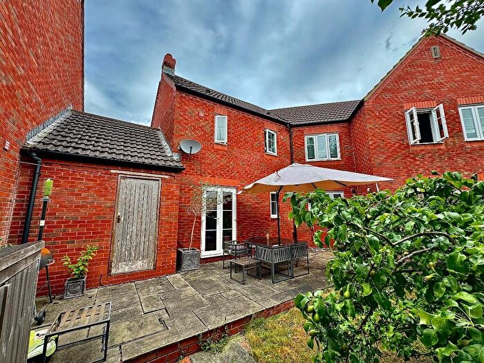 3 Bedroom Semi-Detached House To Rent In Blandamour Way, Bristol, BS10