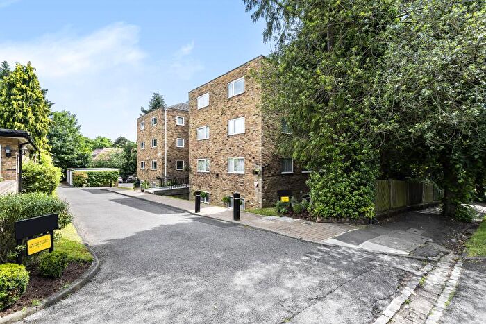 2 Bedroom Apartment To Rent In Murray Road, Northwood, HA6