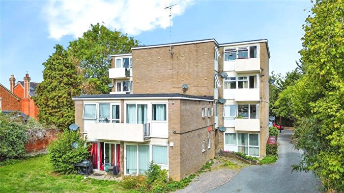 Studio For Sale In Crescent Road, Reading, Berkshire, RG1