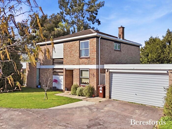 4 Bedroom Detached House For Sale In Tor Bryan, Ingatestone, CM4