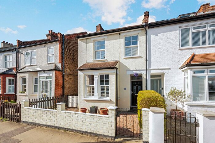 3 Bedroom Semi Detached House For Sale In Seaforth Avenue, New Malden, KT3