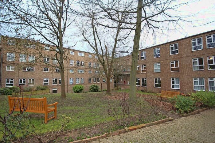 1 Bedroom Flat To Rent In Cheriton Close, London, W5
