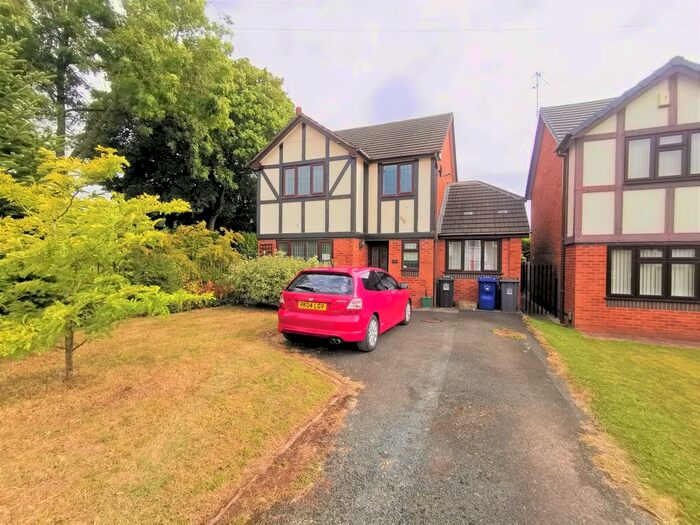 4 Bedroom Detached House To Rent In Lancaster Road, Newcastle-under-Lyme, ST5