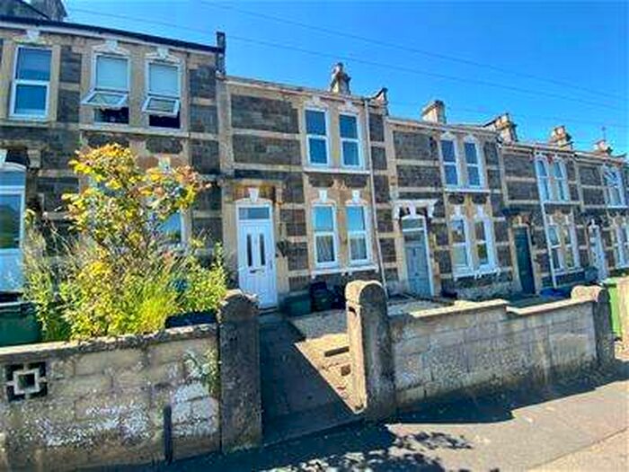 4 Bedroom Property To Rent In Lymore Avenue, BA2