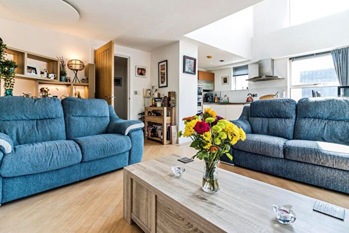 3 Bedroom Apartment For Sale In Whitworth Street West, Manchester, M1