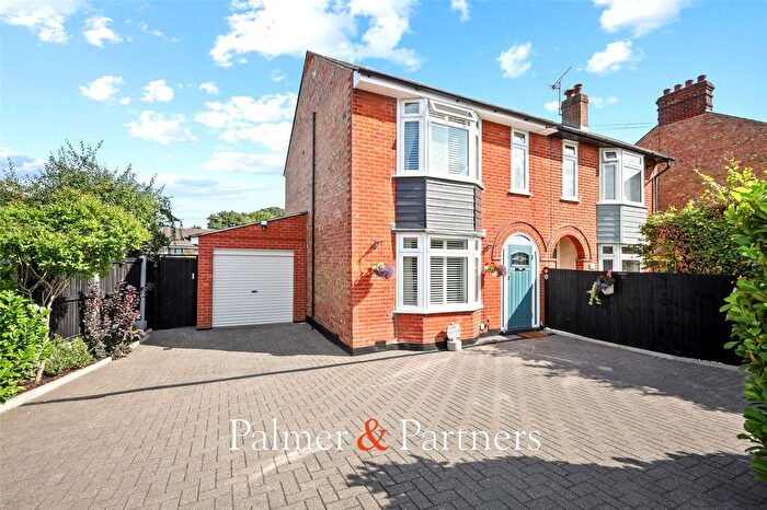 4 Bedroom Semi-detached House For Sale In Ipswich Road, Colchester, Essex, CO4