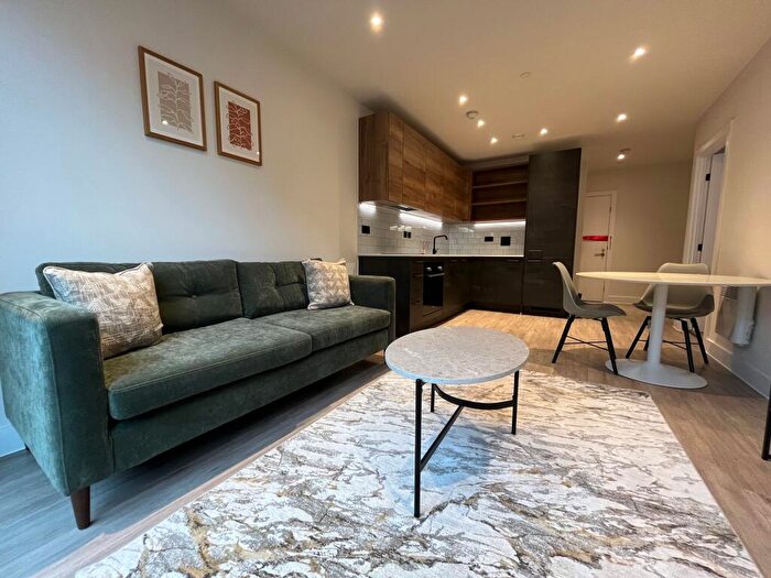 1 Bedroom Apartment To Rent In Pitt Street, Glasswater Locks, B4