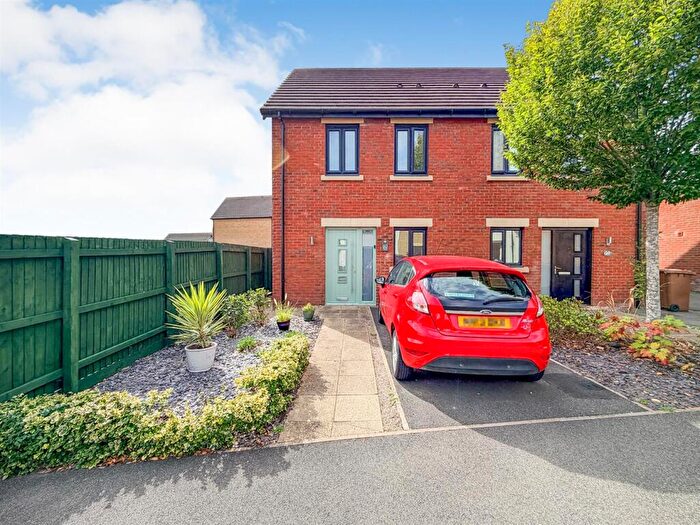 2 Bedroom Semi Detached House For Sale In Epping Road, Corby, NN18