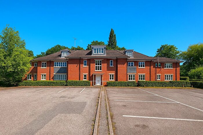 2 Bedroom Flat For Sale In Beaumaris Parade, Balmoral Drive, Frimley, GU16