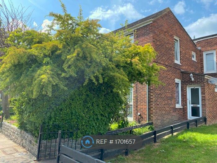 4 Bedroom Terraced House To Rent In Chevington, London, NW2