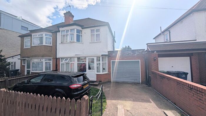 3 Bedroom Semi Detached House To Rent In Sudbury Heights Avenue, Greenford, UB6
