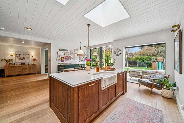 5 Bedroom Semi-Detached House For Sale In Sutton Court Road, London, W4
