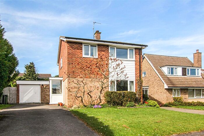 3 Bedroom Detached House For Sale In High Trace, Northallerton, DL6