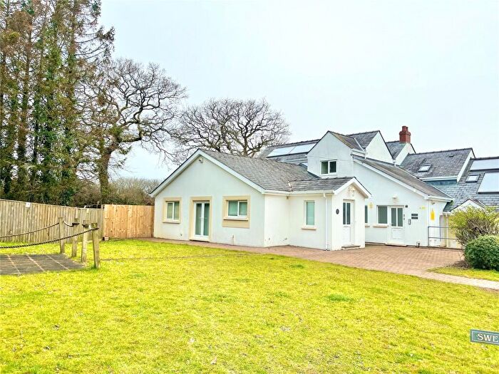 2 Bedroom Flat For Sale In Redberth Gardens, Redberth, Tenby, Pembrokeshire, SA70