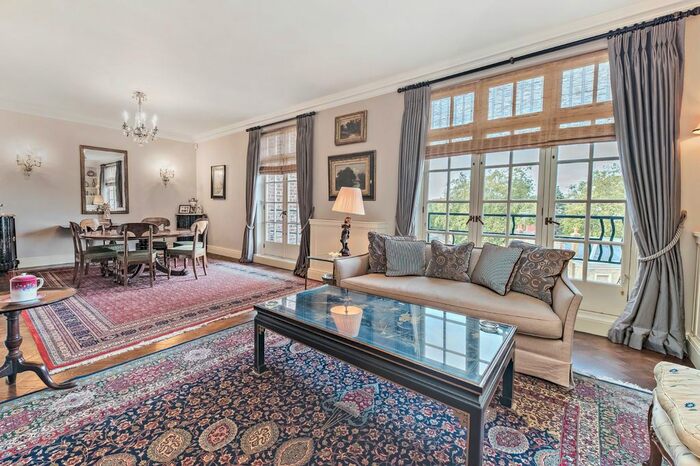 3 Bedroom Flat To Rent In Eresby House, Rutland Gate, London, SW7