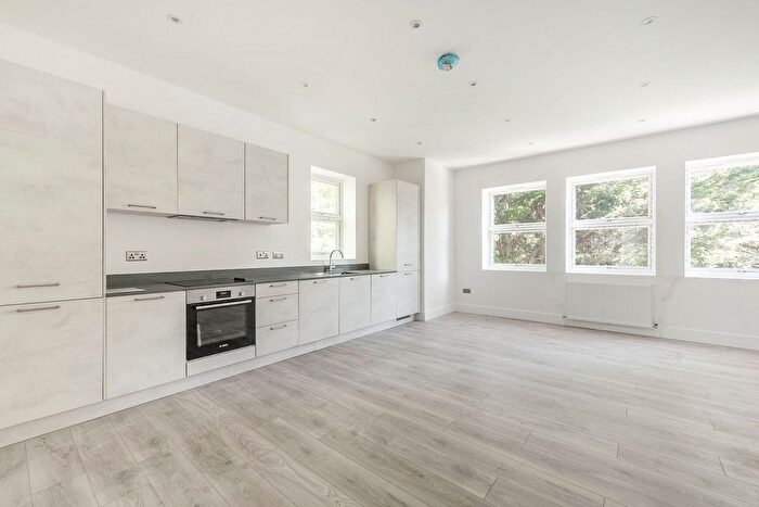2 Bedroom Flat For Sale In West End Lane, Pinner, HA5