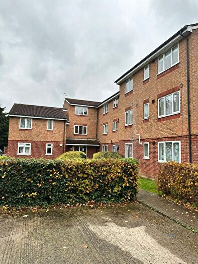 1 Bedroom Flat To Rent In Express Drive, Ilford, IG3
