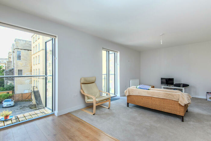 2 Bedroom Apartment To Rent In St Georges Place, Bath, BA1