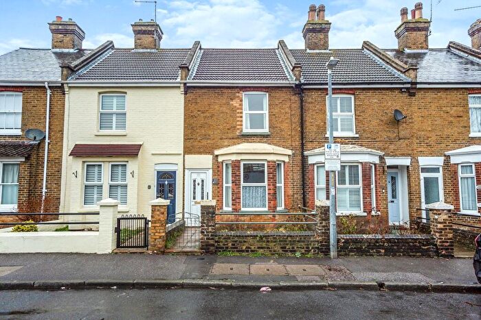 3 Bedroom Terraced House For Sale In School Road, Faversham, Kent, ME13