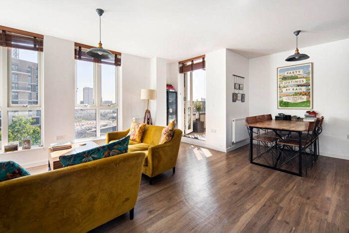 2 Bedroom Flat For Sale In Nellie Cressall Way, London, E3