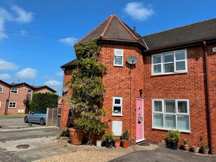3 Bedroom Terraced House For Sale In Chester Road, Rossett, Wrexham, LL12