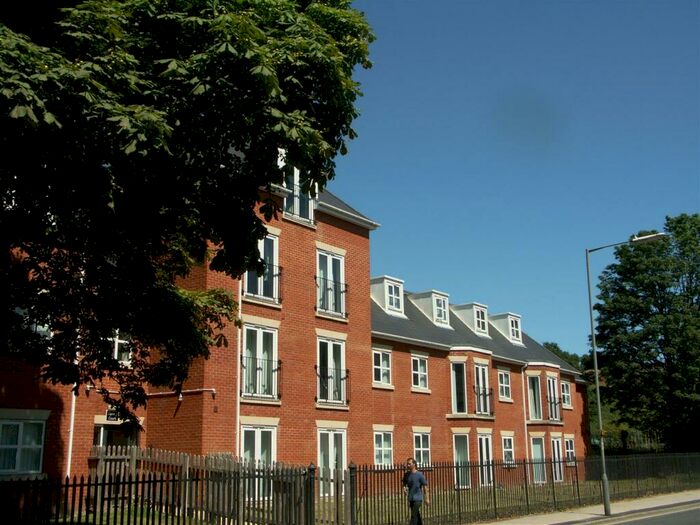 2 Bedroom Flat To Rent In Spring Court, Spring Road, Ipswich, IP4