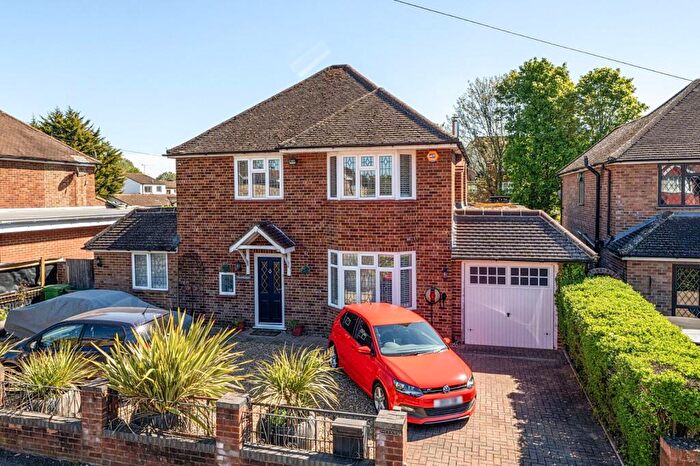 3 Bedroom Detached House For Sale In Westlands Avenue, Near Burnham, Berkshire, SL1